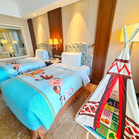 Doubletree By Hilton Ningbo - Chunxiao Hotell Exteriör bild