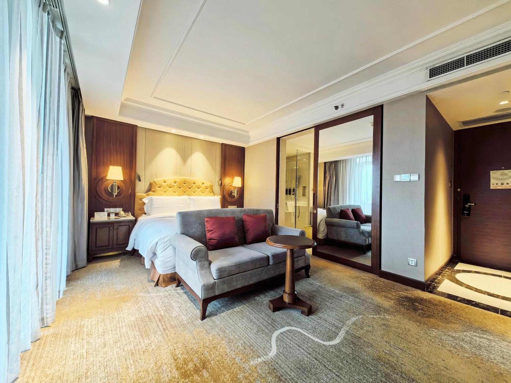 Doubletree By Hilton Ningbo - Chunxiao Hotell Exteriör bild