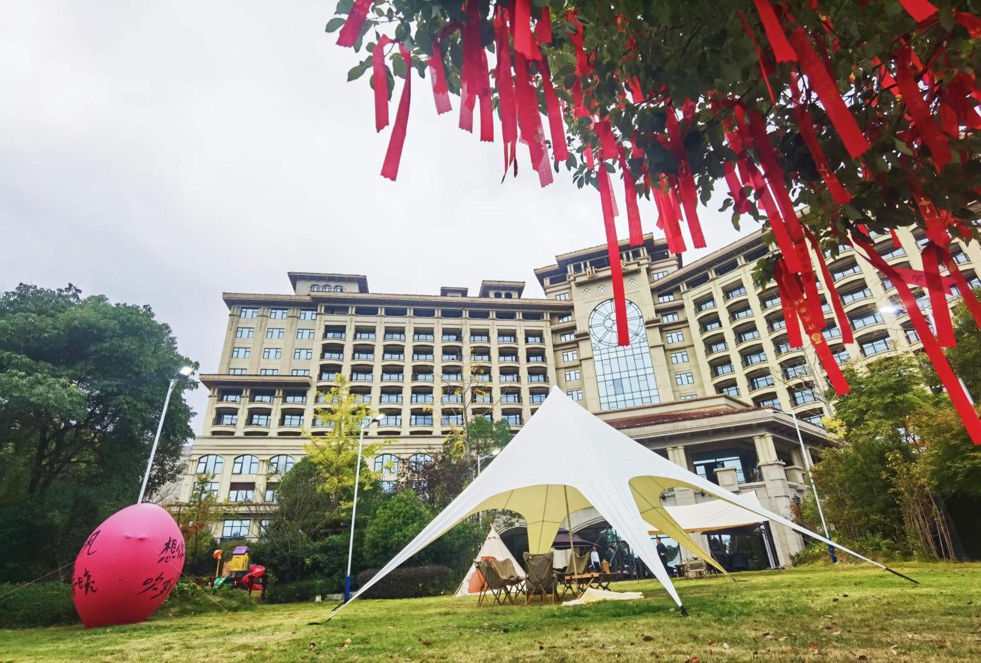 Doubletree By Hilton Ningbo - Chunxiao Hotell Exteriör bild