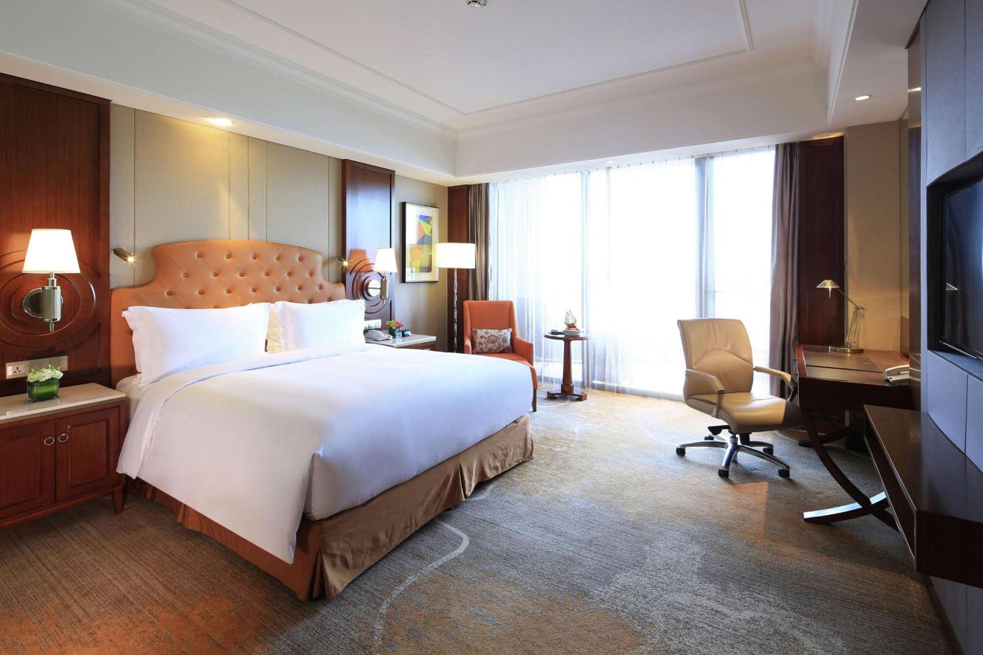 Doubletree By Hilton Ningbo - Chunxiao Hotell Exteriör bild